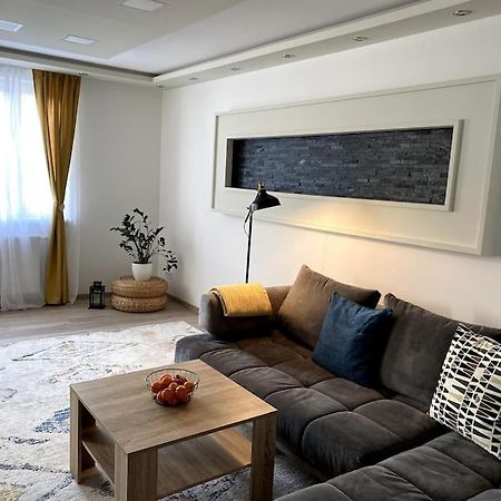 Gemuetliche Wohnung In Ottakring 비엔나 외부 사진