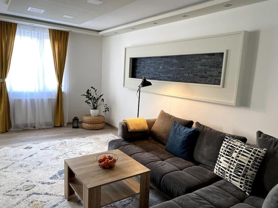 Gemuetliche Wohnung In Ottakring 비엔나 외부 사진