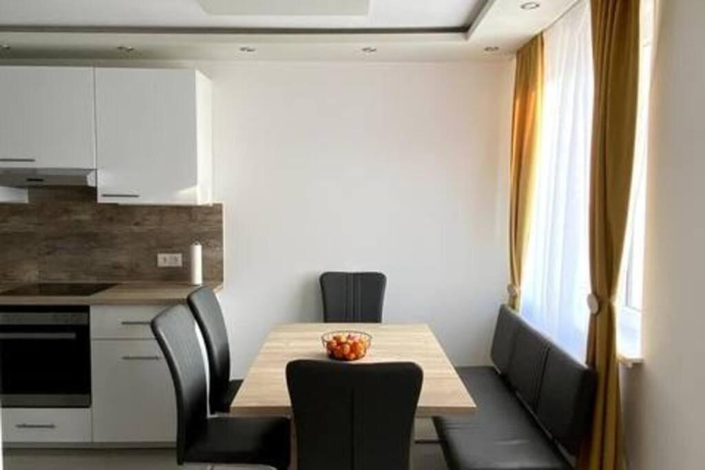 Gemuetliche Wohnung In Ottakring 비엔나 외부 사진